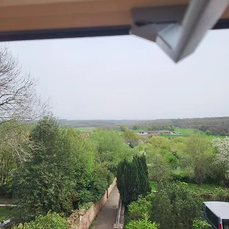 Apartment Quiet In Historic Village