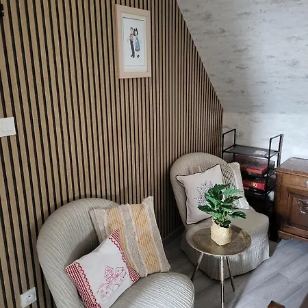 Quiet In Historic Village Apartment